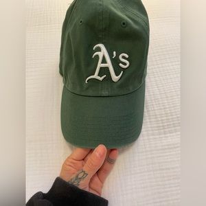 47 OAKLAND A’S ADJUSTABLE BASEBALL CAP